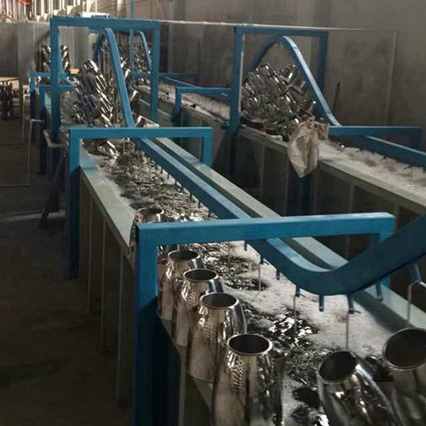 湘工全自动悬挂式智能清洗线